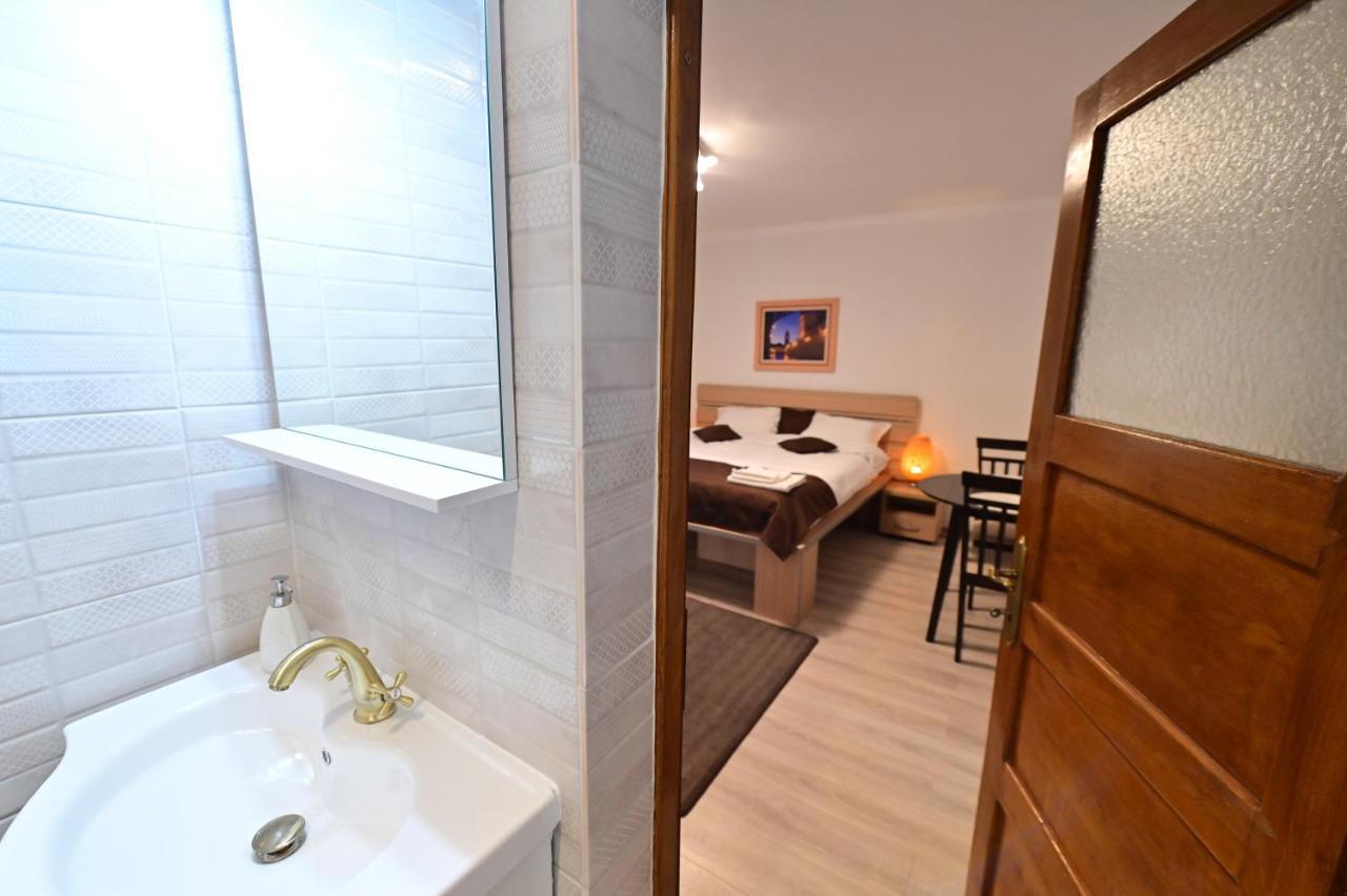 Casa Hermania Hermannstadt Appartamento Esterno foto